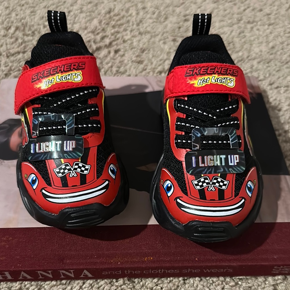 Skechers Hot Lights Kids' Light-Up Shoes